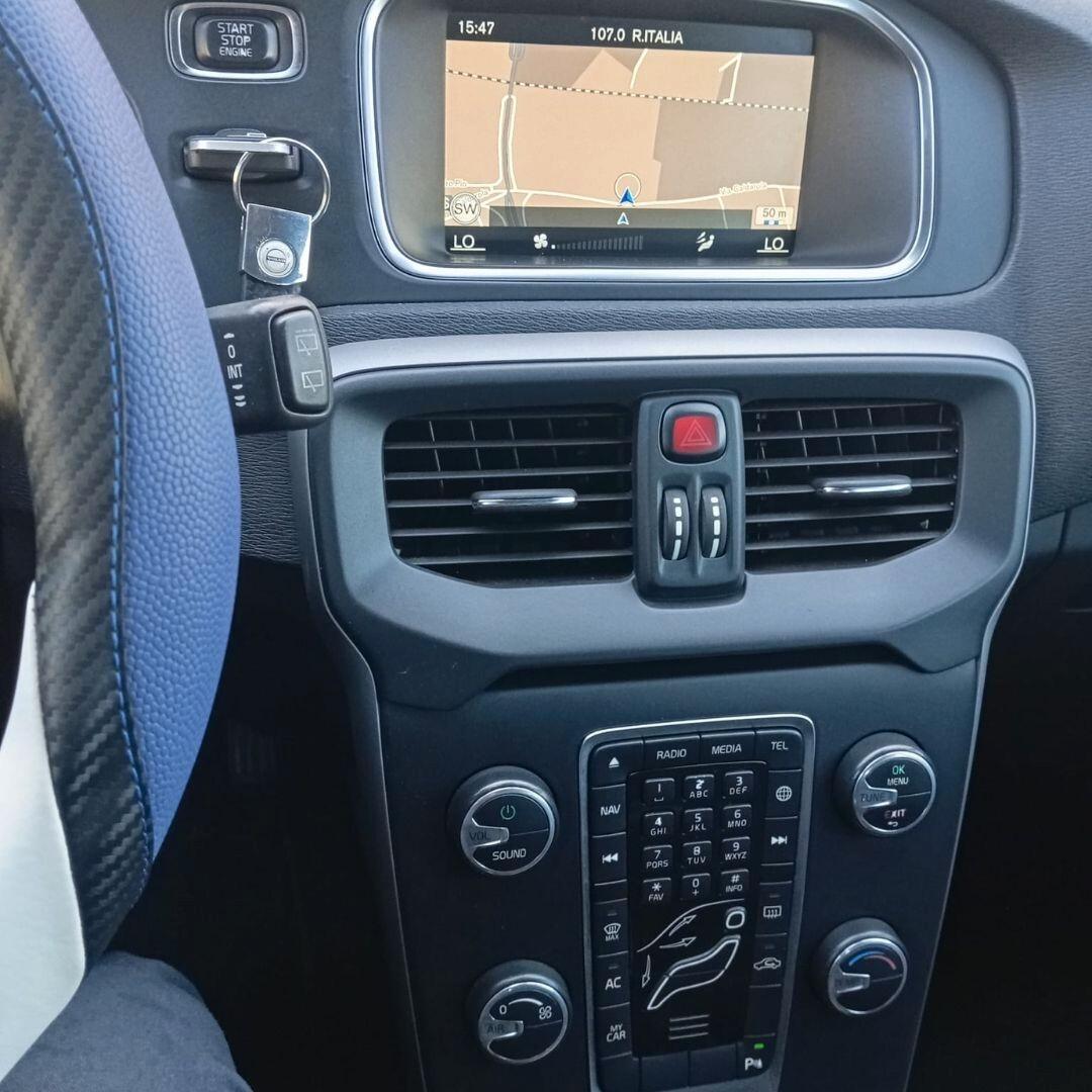 Volvo V40 1.6 diesel *LEGGI INFO*