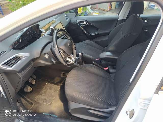 Peugeot 208 208 5p 1.2 puretech Allure 82cv
