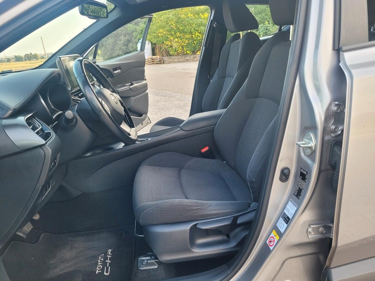 Toyota C-HR 1.2 Turbo CVT 4WD Active