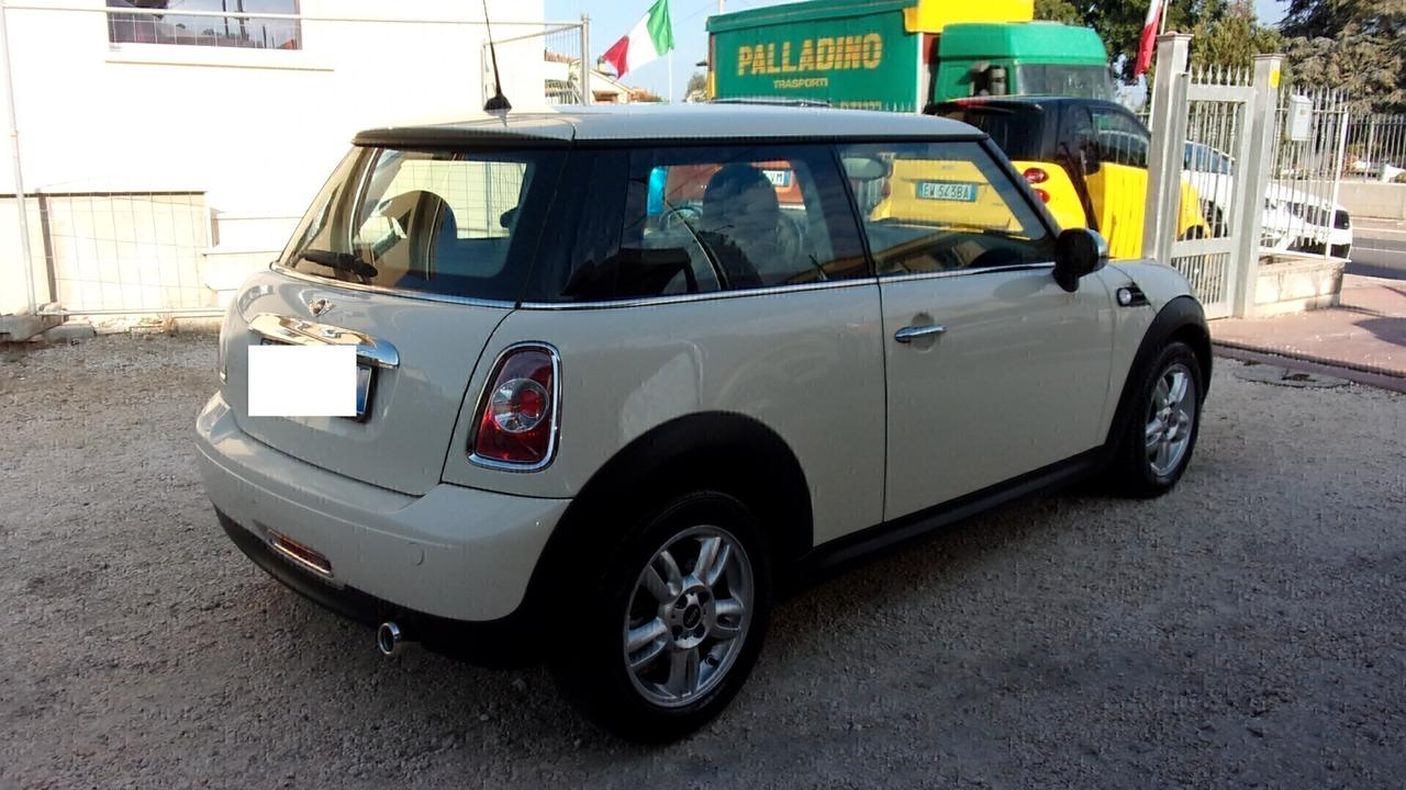 Mini 1.6 16V Cooper D