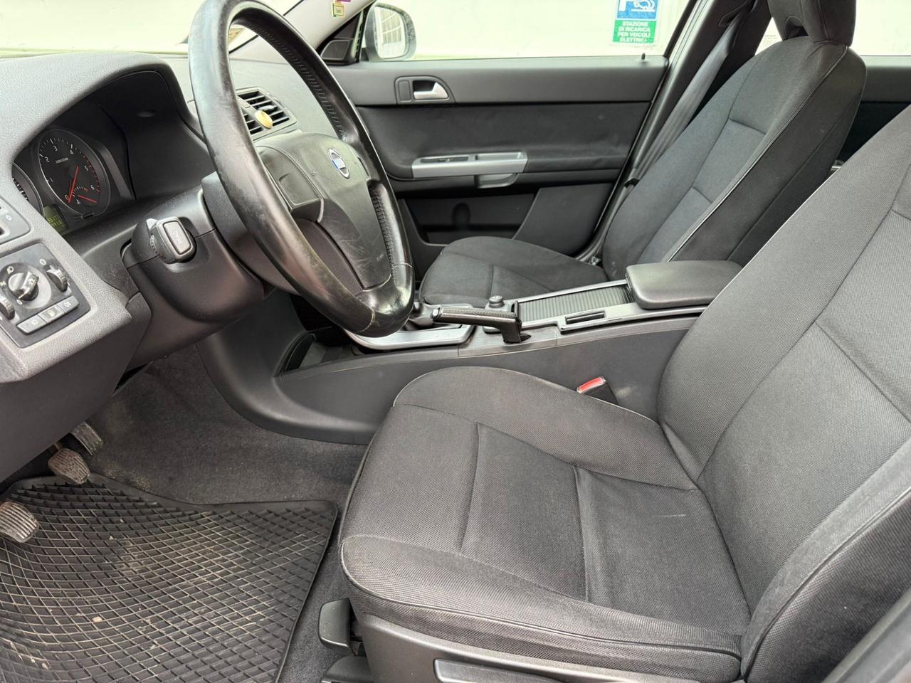 Volvo V50 DRIVe POLAR 1.6 d KM 228.000