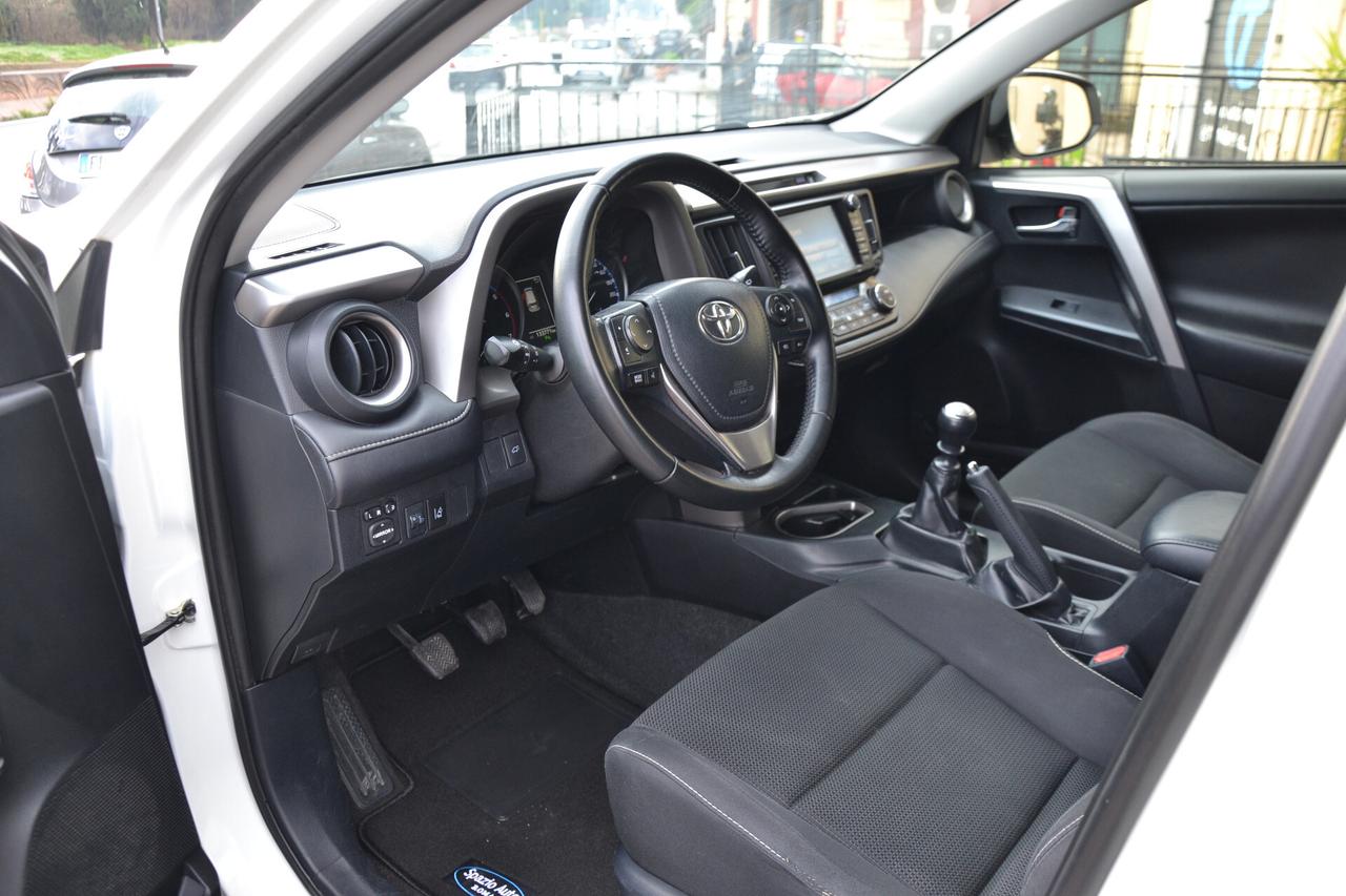 Toyota RAV 4 2.0 D-4D 143CV **NAVI+CRUISE+RCAM+PDC+LED+EURO6B*