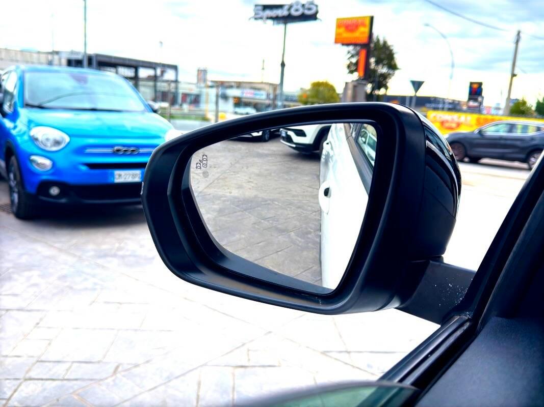 Peugeot 3008 II 1.6 hybrid phev Allure Pack 225cv e-eat8