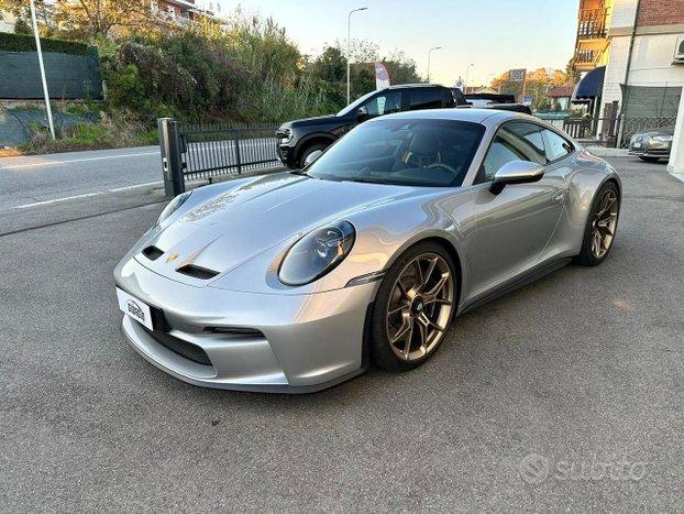 PORSCHE 911 GT3 Touring