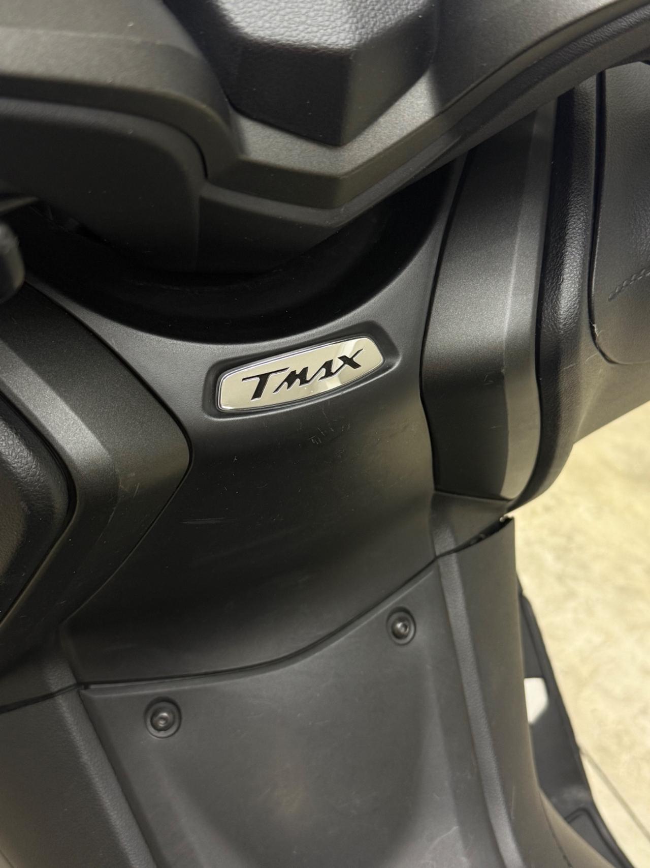 Yamaha TMAX 560