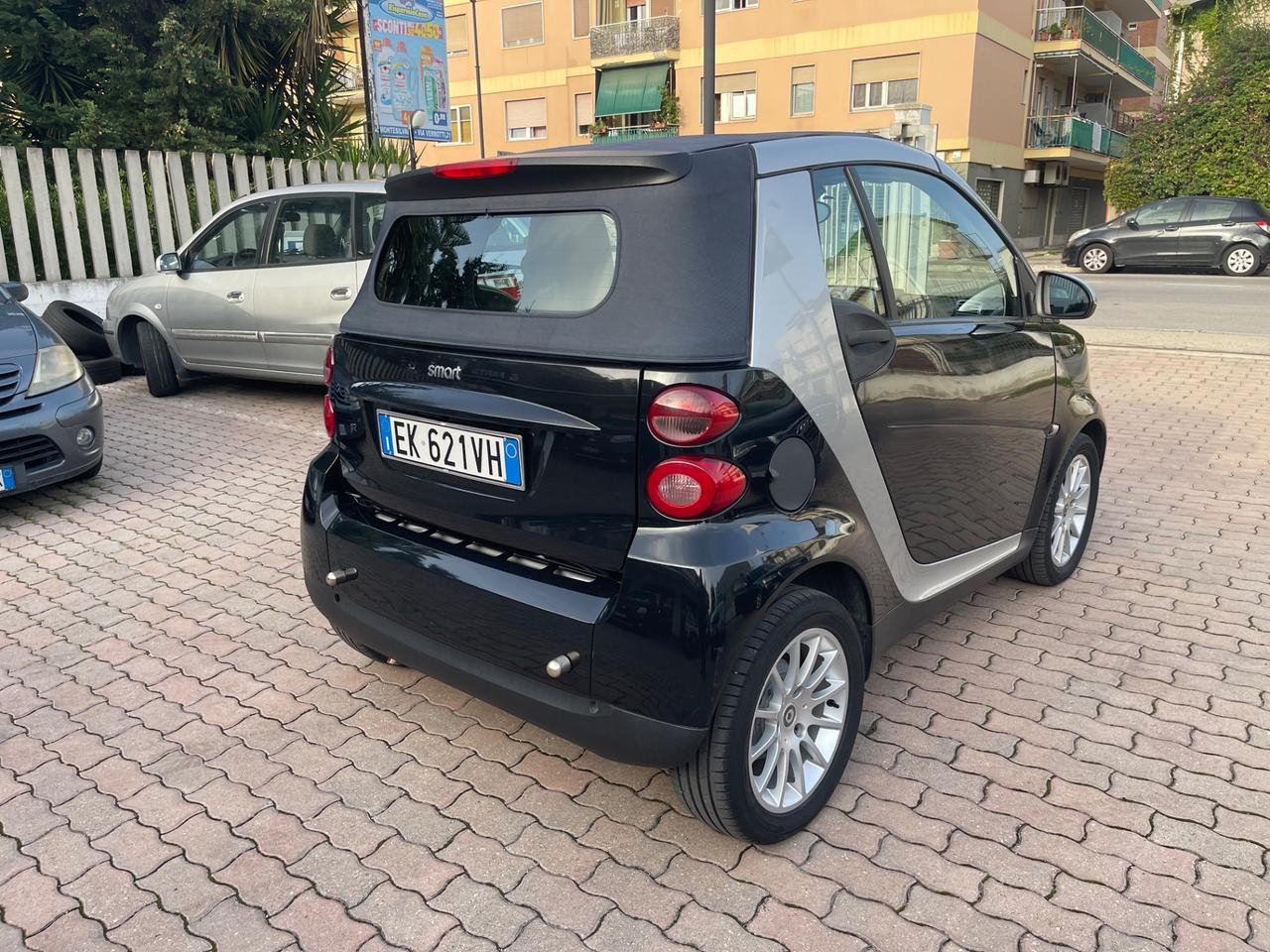 Smart ForTwo 1000 62 kW cabrio passion