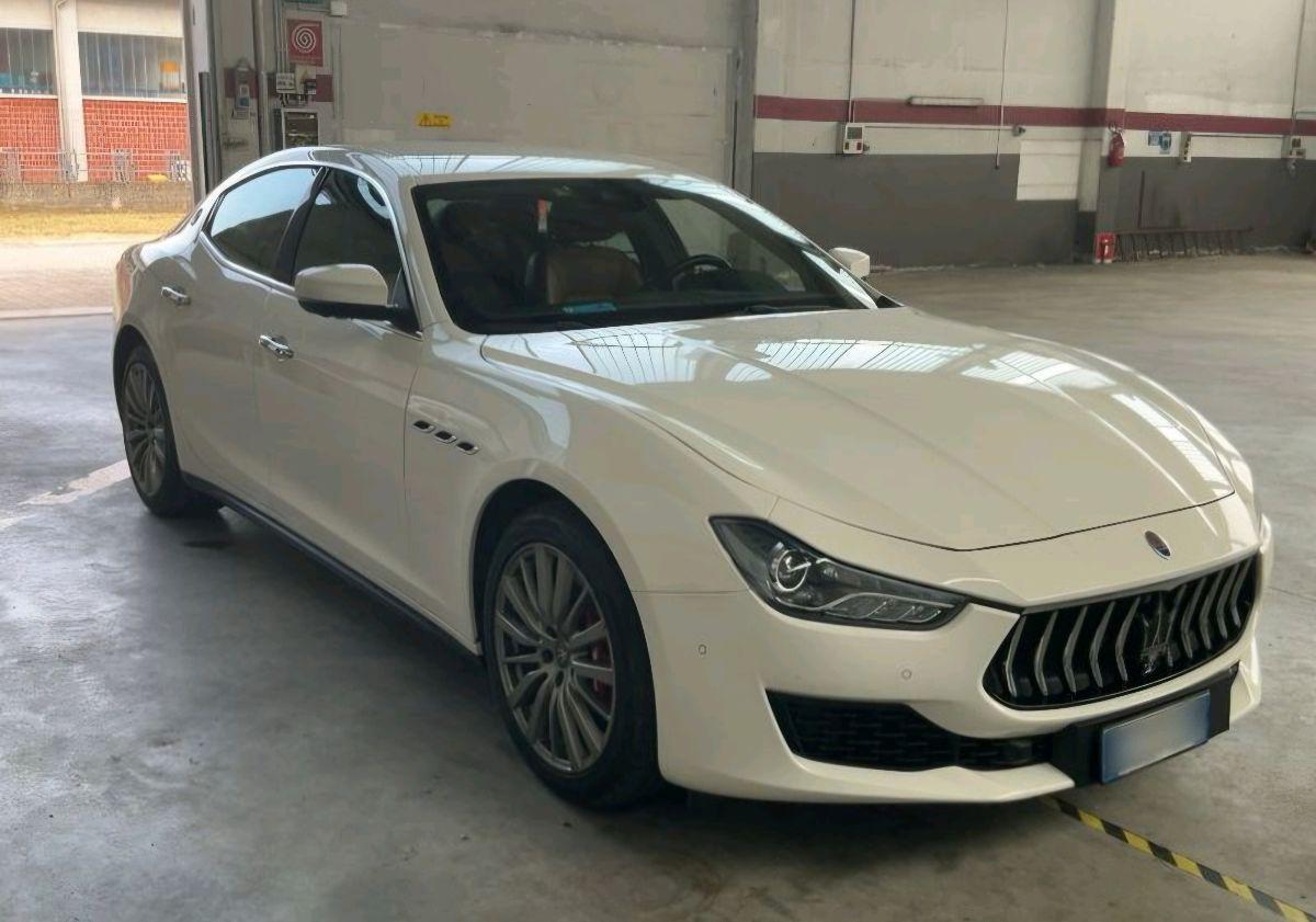 MASERATI - Ghibli 3.0 V6 ds Granlusso 275cv auto my19 IVA COMPRESA