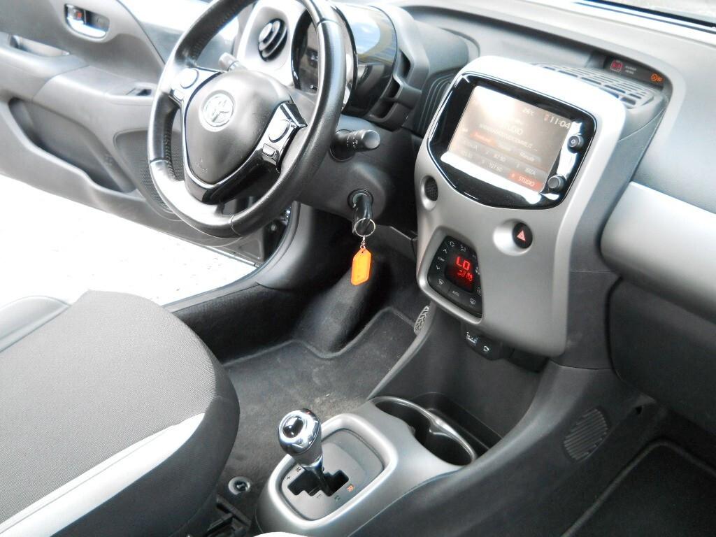 Toyota Aygo 1.0 VVT-i 72 CV 5 porte automatica