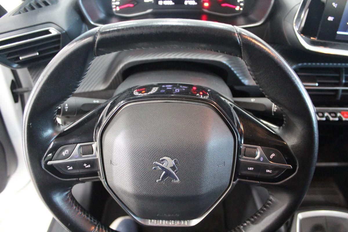 PEUGEOT - 208 - BlueHDi 100 S&S 5p. Active