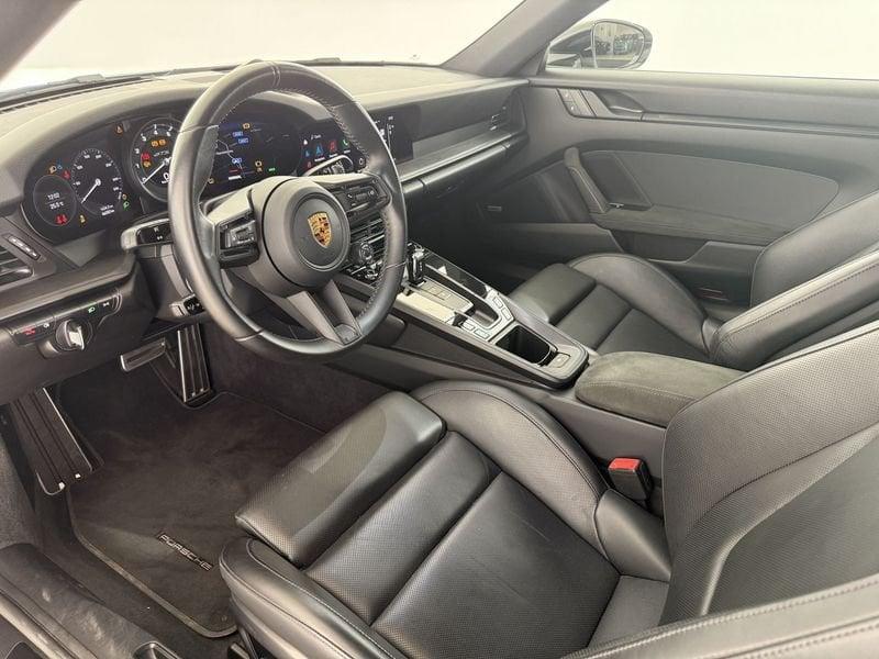 Porsche 911 Carrera GTS