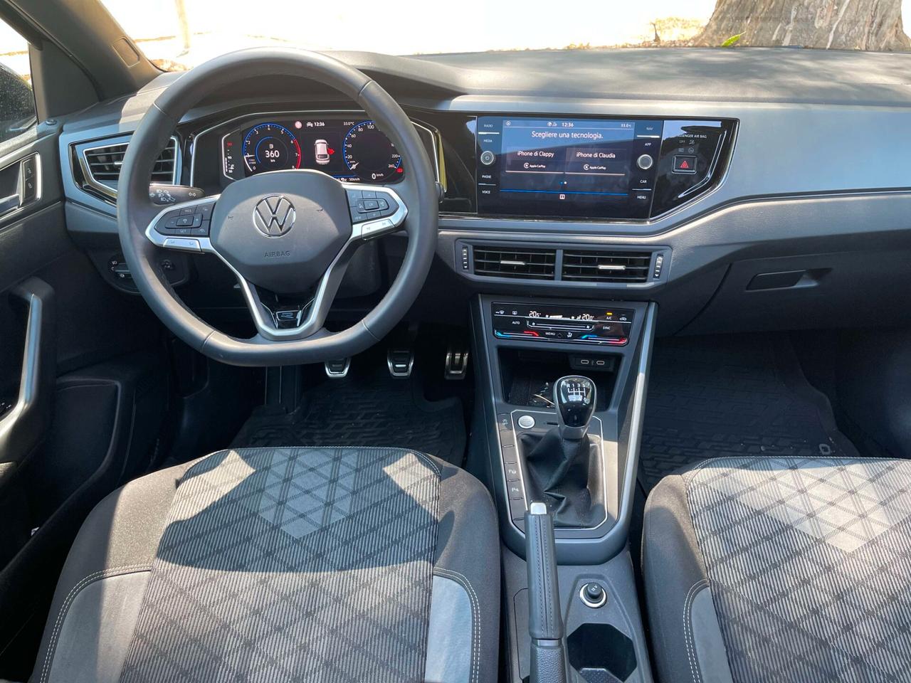 Volkswagen Taigo 1.0 tsi R-Line Plus 115cv TETTINO NEOPATENTATI