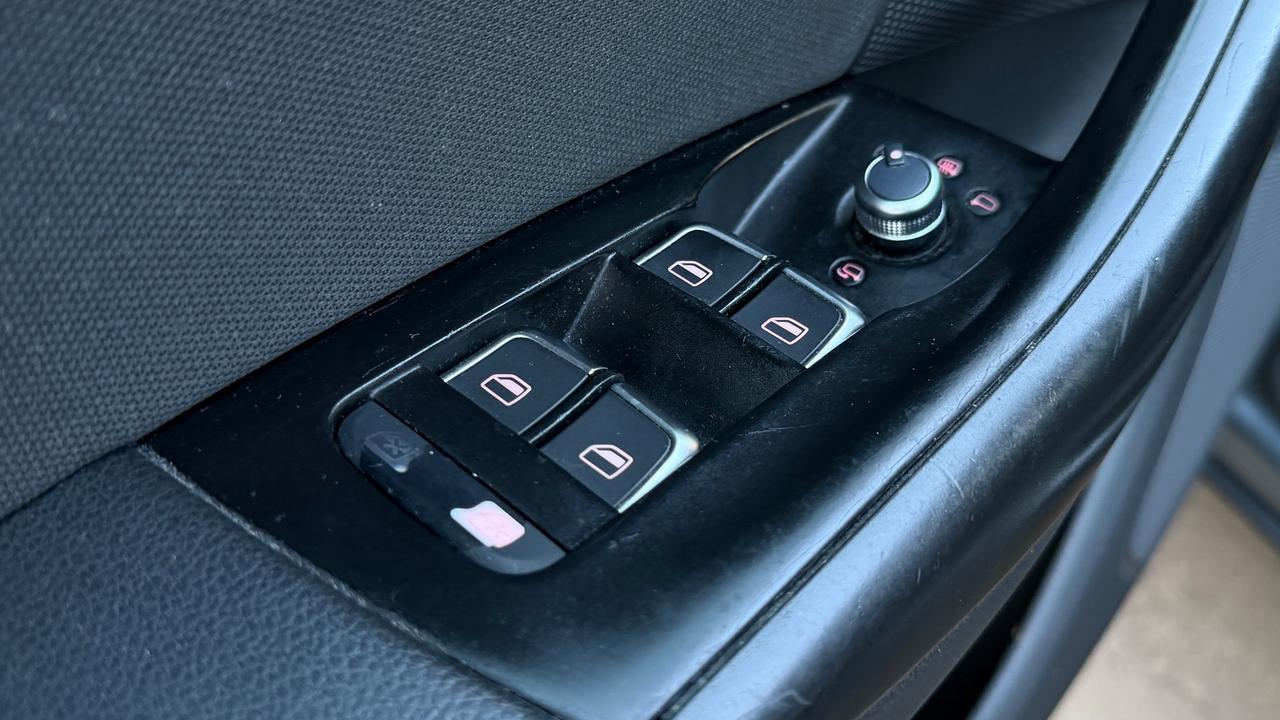 AUDI Q3 QUATTRO 2.0 BUSINESS PLUS S-TRONIC 177 CV - FULL LED