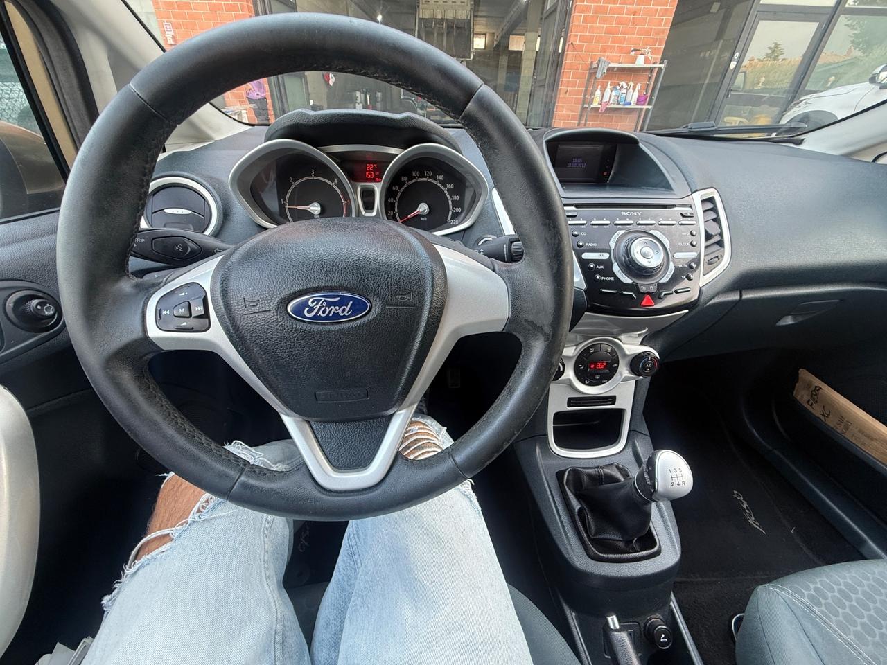 Ford Fiesta Ikon 1.4 TDCi 70CV 5 porte