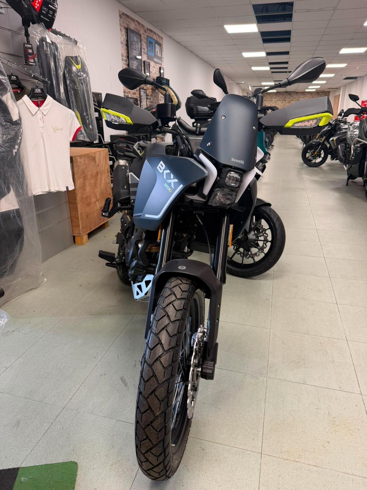 Benelli BKX 300 BKS & BKX