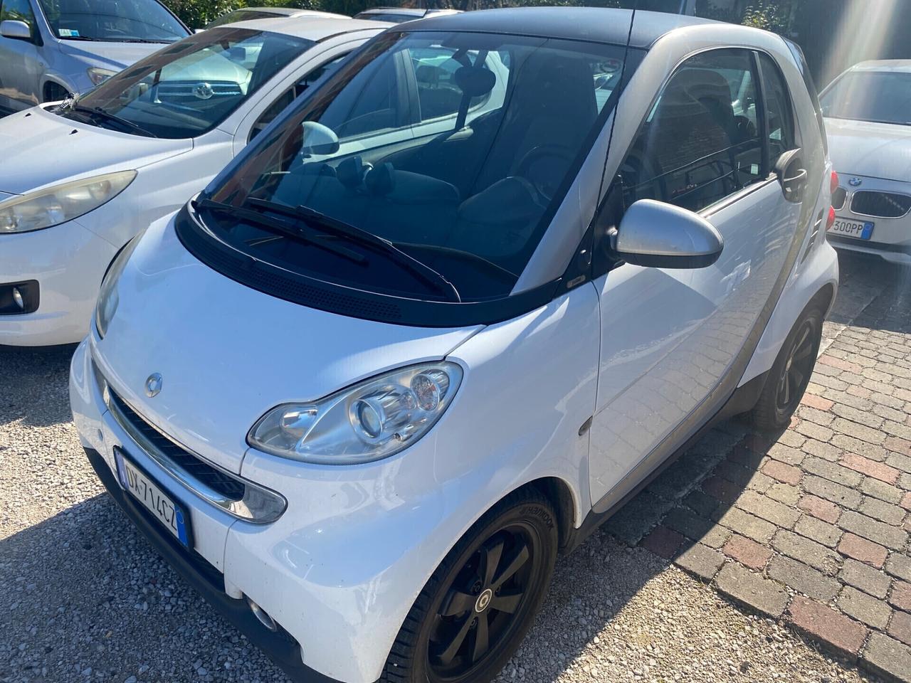 Smart ForTwo 1000 52 kW coupé NEOPATENTATI