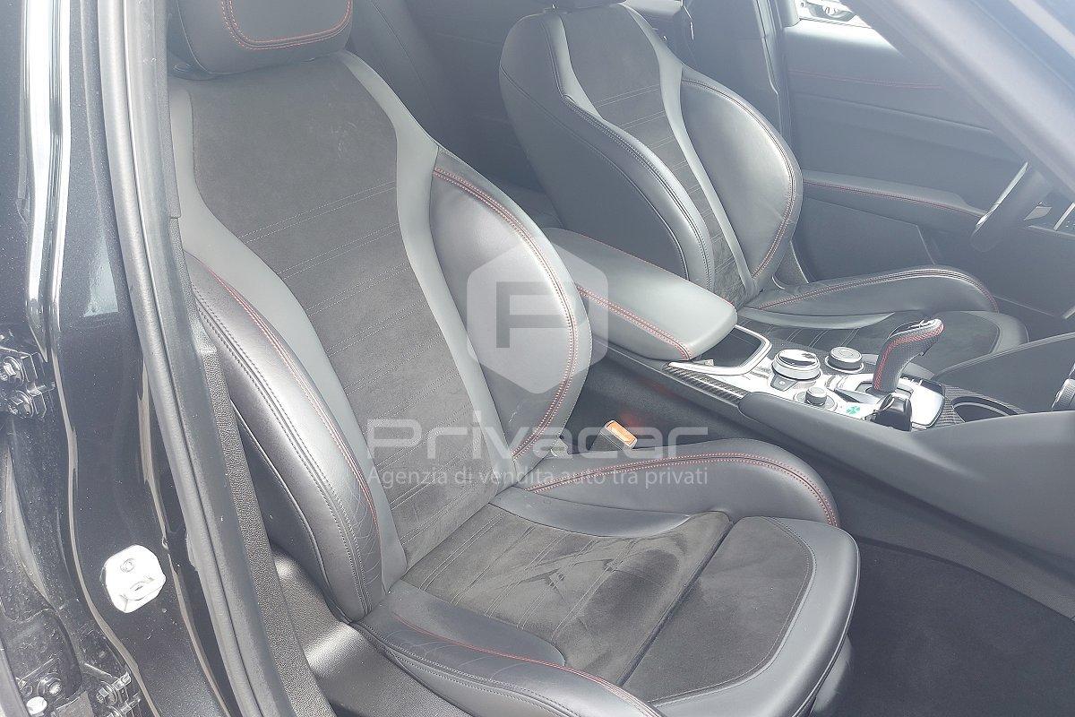 ALFA ROMEO Giulia 2.0 Turbo 280 CV AT8 AWD Q4 Estrema