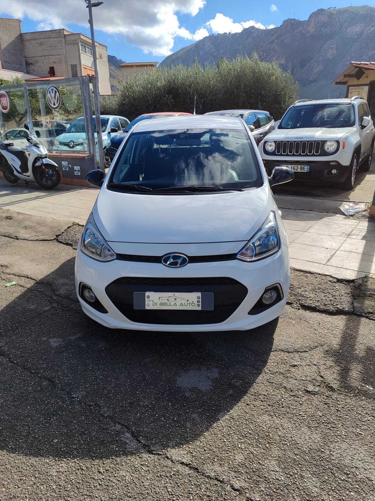 Hyundai i10 1.2 MPI Sound Edition A/T