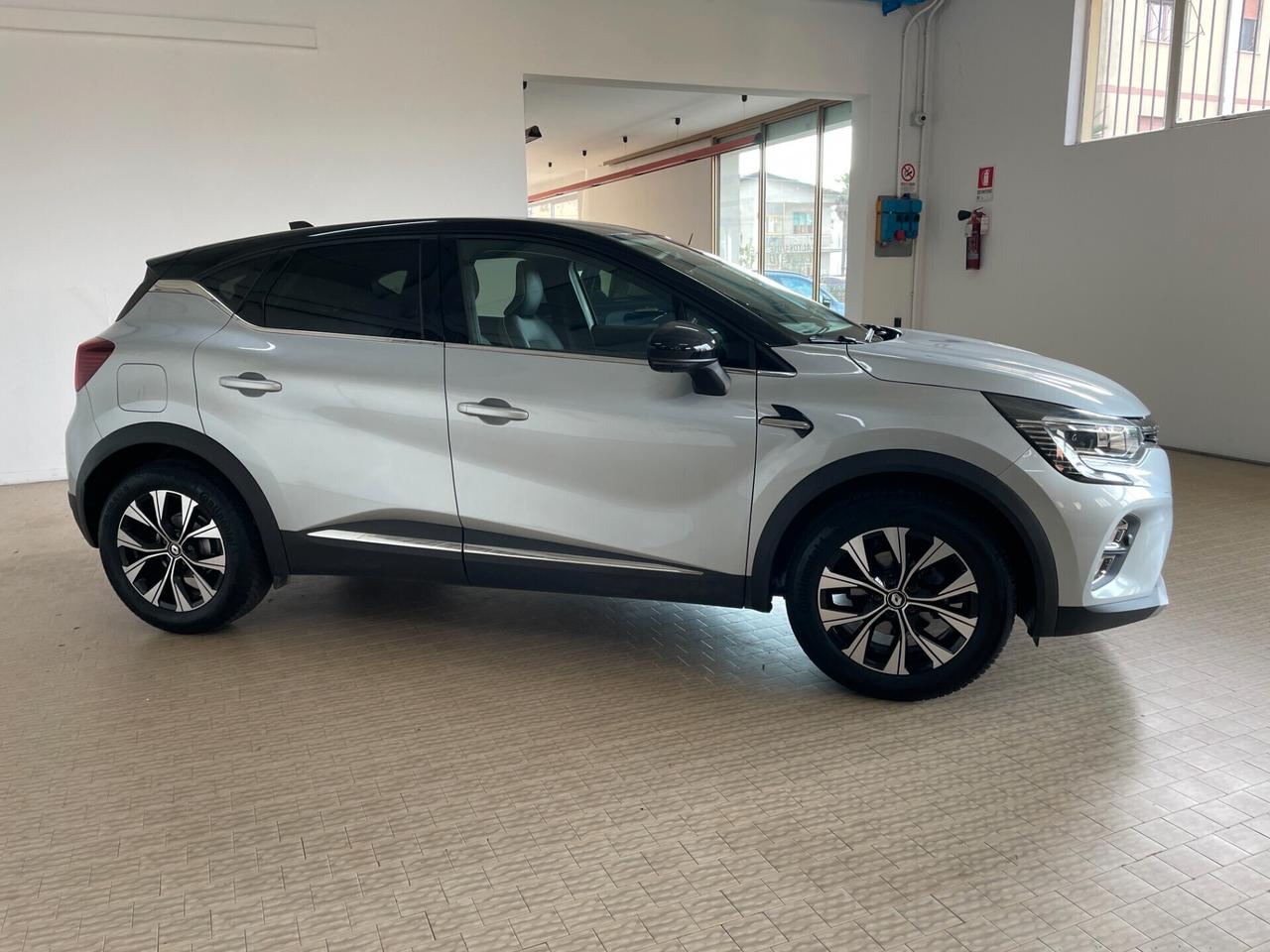 Renault Captur TCe 90 CV Techno Neopatentati 2024