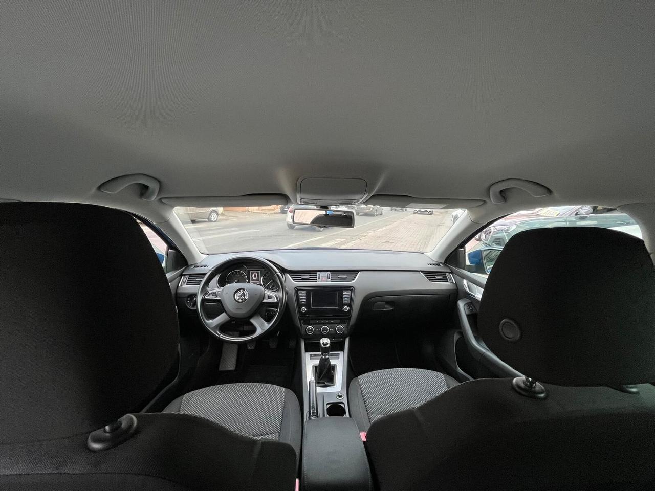 Skoda Octavia 1.6 TDI CR 105 CV Wagon Elegance