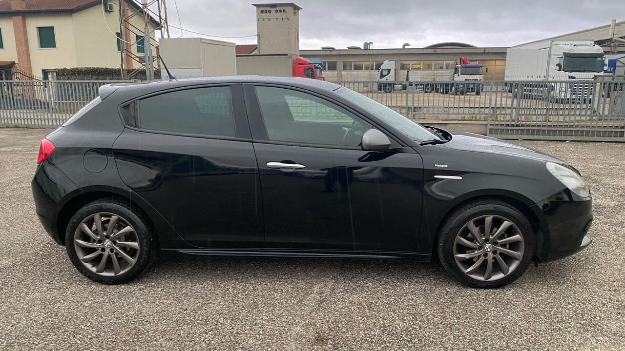 Alfa Romeo Giulietta 1.6 JTDm-2 105 CV Veloce