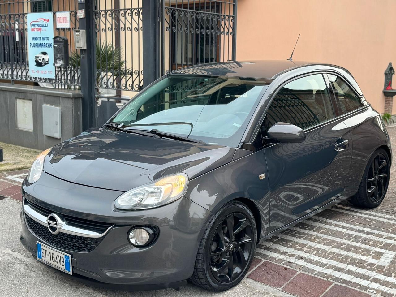 Opel Adam 1.4 87 CV White/Black Link