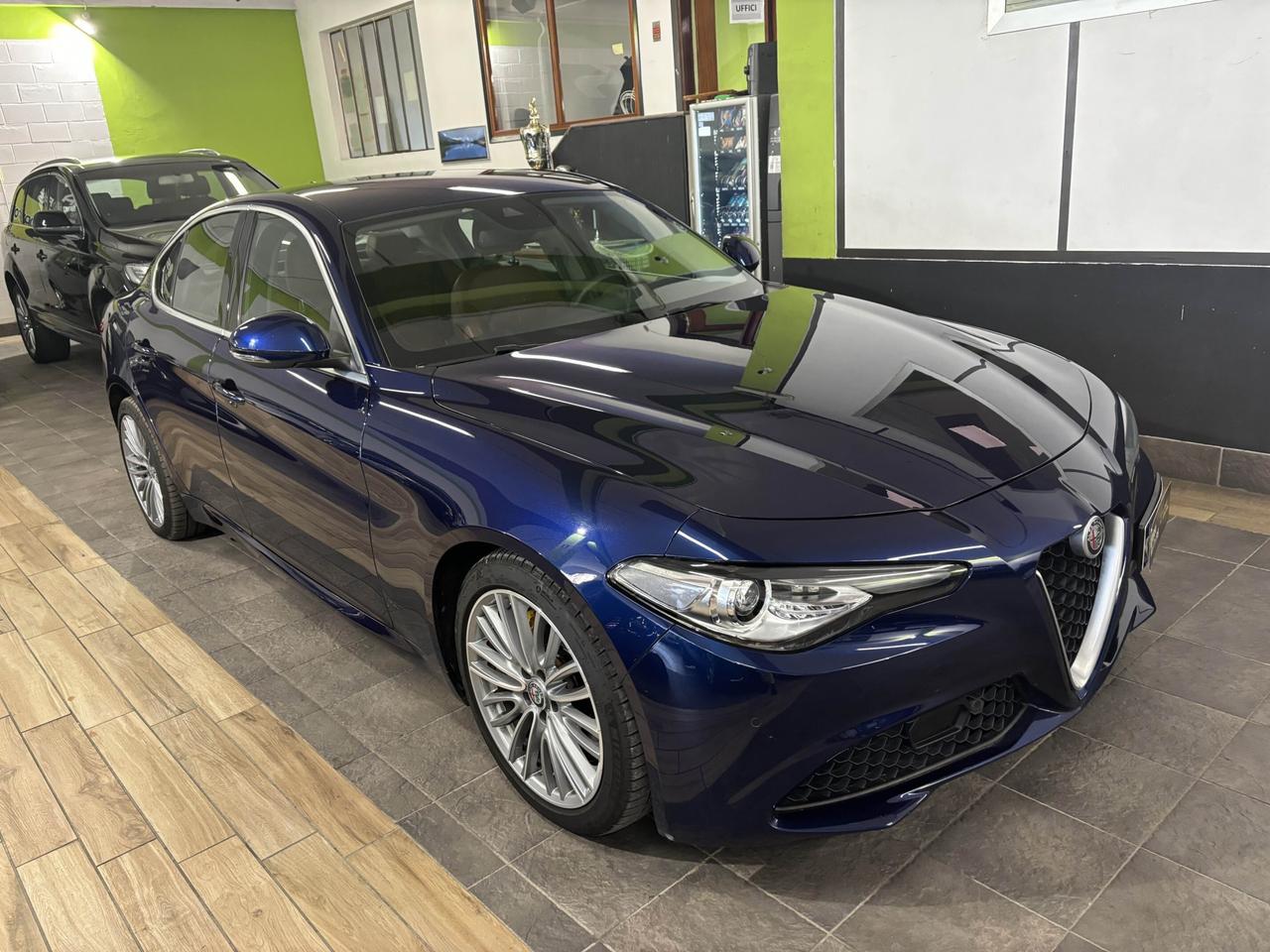 Alfa Romeo Giulia 2.2 Turbodiesel 180 cv At8 Busin