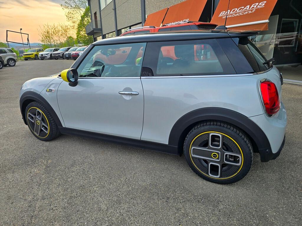 Mini Full Electric Cooper SE 184CV