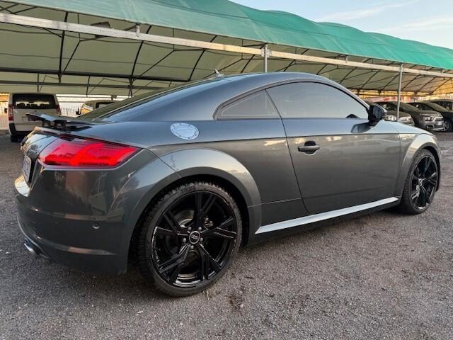 Audi TT COUPE' 2.0 TDI quattro S tronic S line