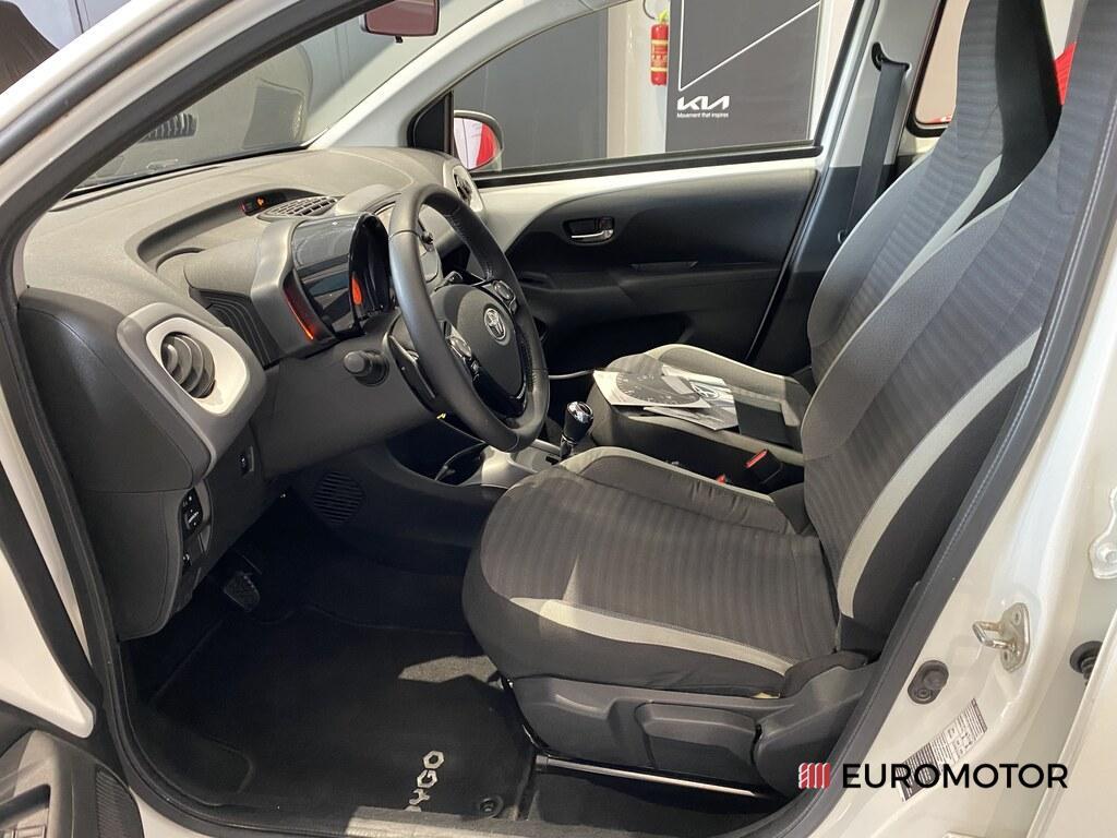 Toyota Aygo 5 Porte 1.0 VVT-i x-business M-MT