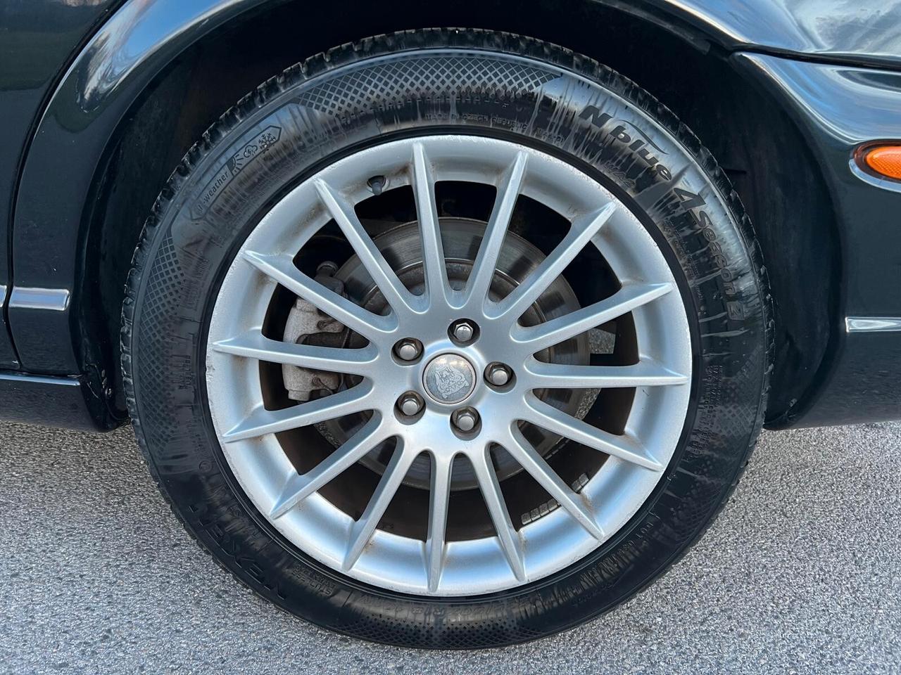 Jaguar XJ 2.7 D V6 cat Executive