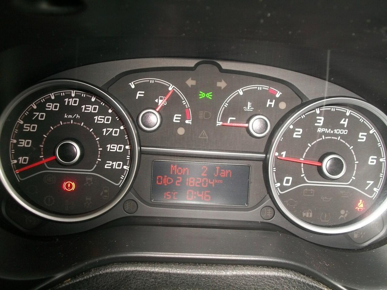 Fiat DOBLO IMMAT 28/ /07/2017 CC 1598 TDI EURO 06 DUE PORTE LATERALI EURO 7990,00 COMPRESO IVA SU FATTURA PIU PASSAGGIOPASSO LUNGO