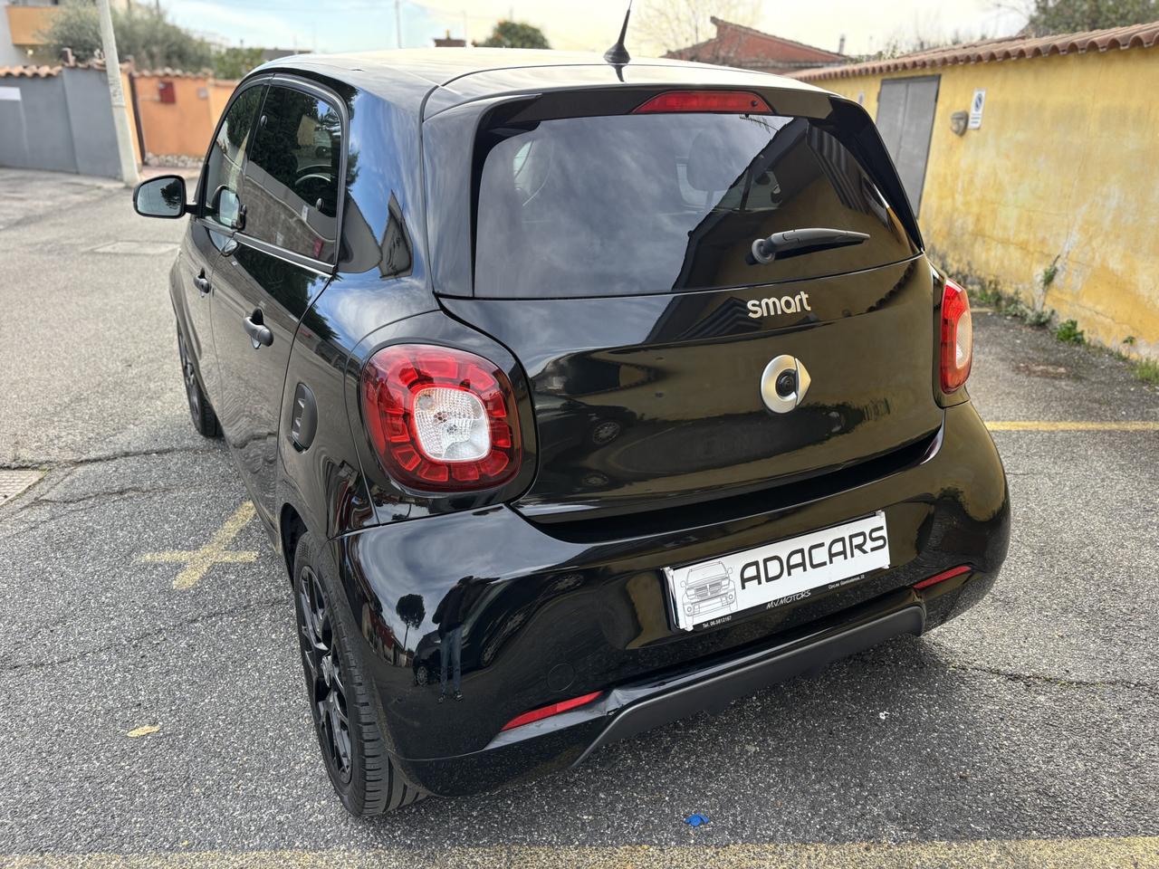 Smart ForFour ALL BLACK