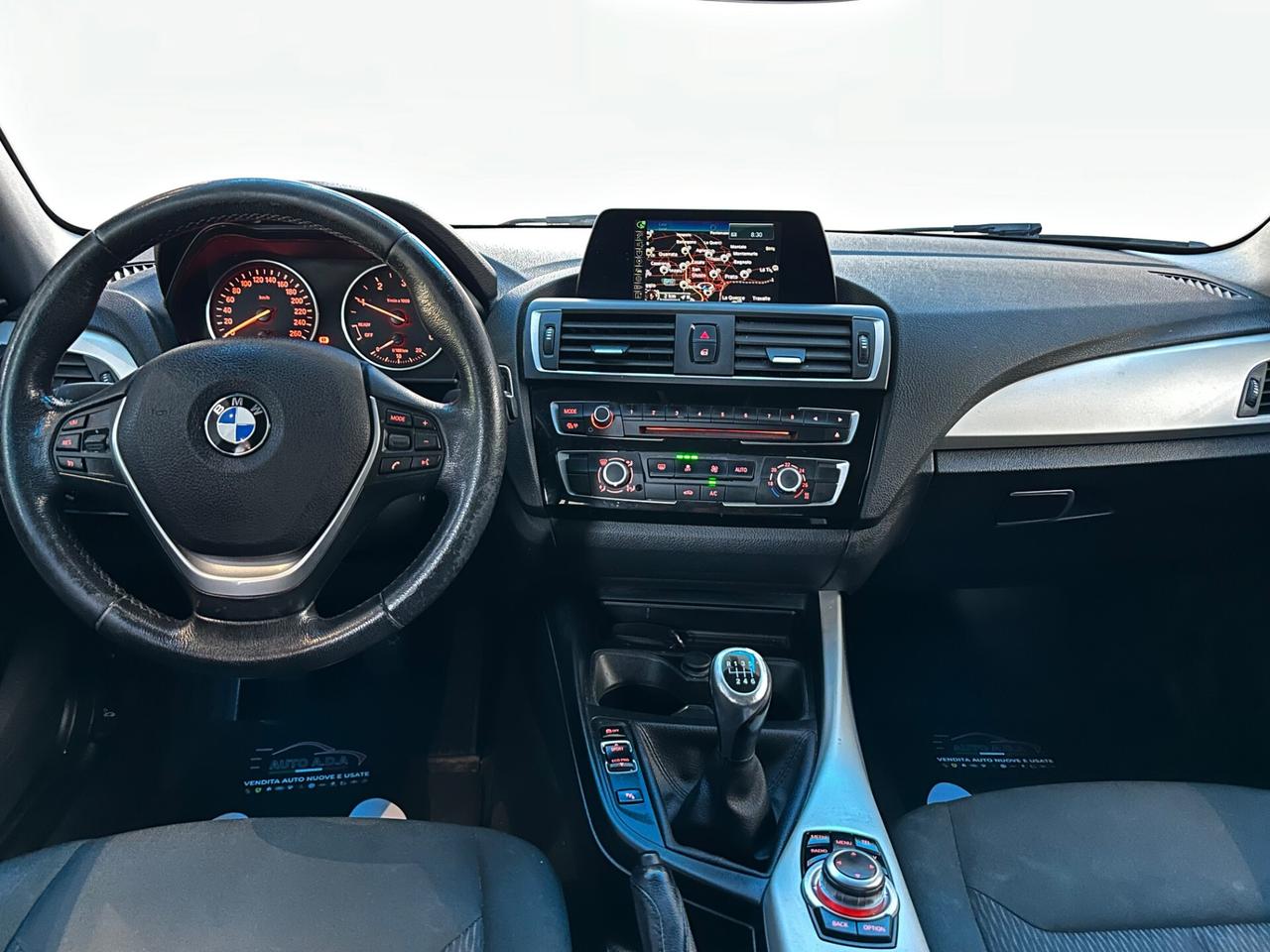 Bmw 116 116d 5p. Urban