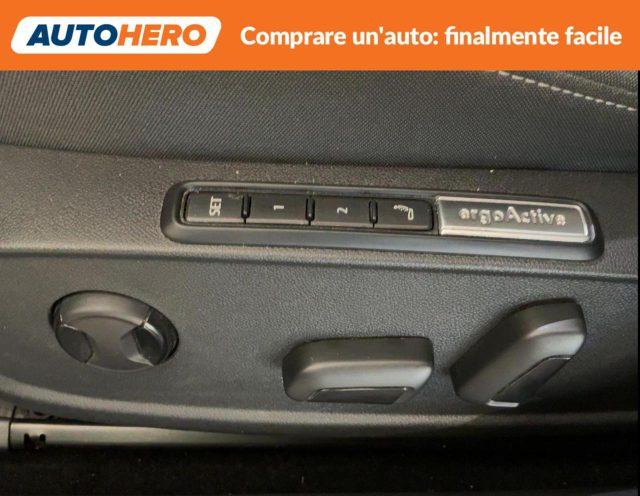 VOLKSWAGEN Golf 1.5 eTSI 130 CV EVO ACT DSG Style