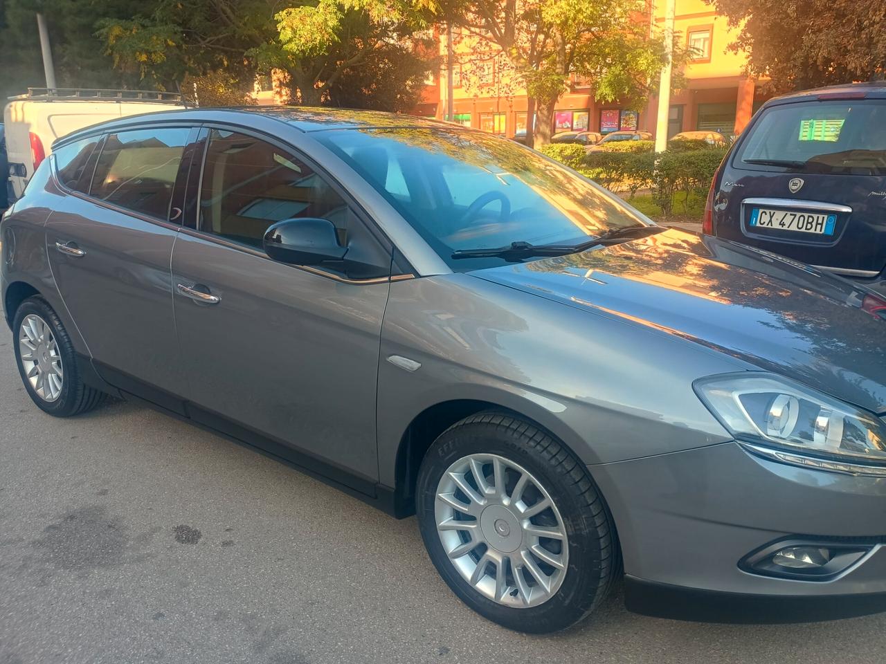 Lancia Delta 1.6 MJT DPF Argento