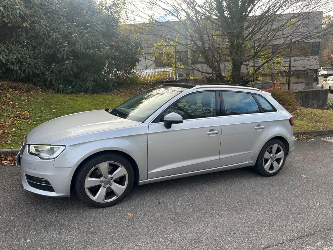 Audi A3 SPB 1.8 TFSI quattro S tronic Ambition