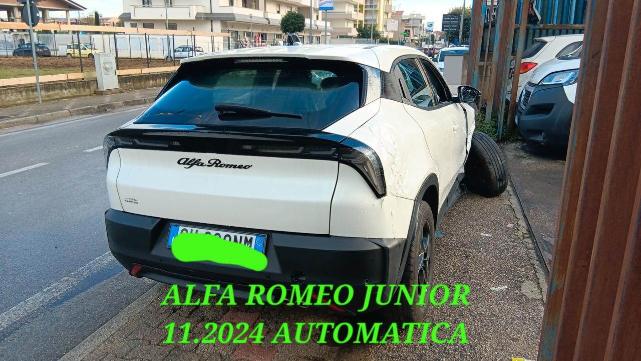 Alfa Romeo Junior incidentata sinistrata mondialcars 024