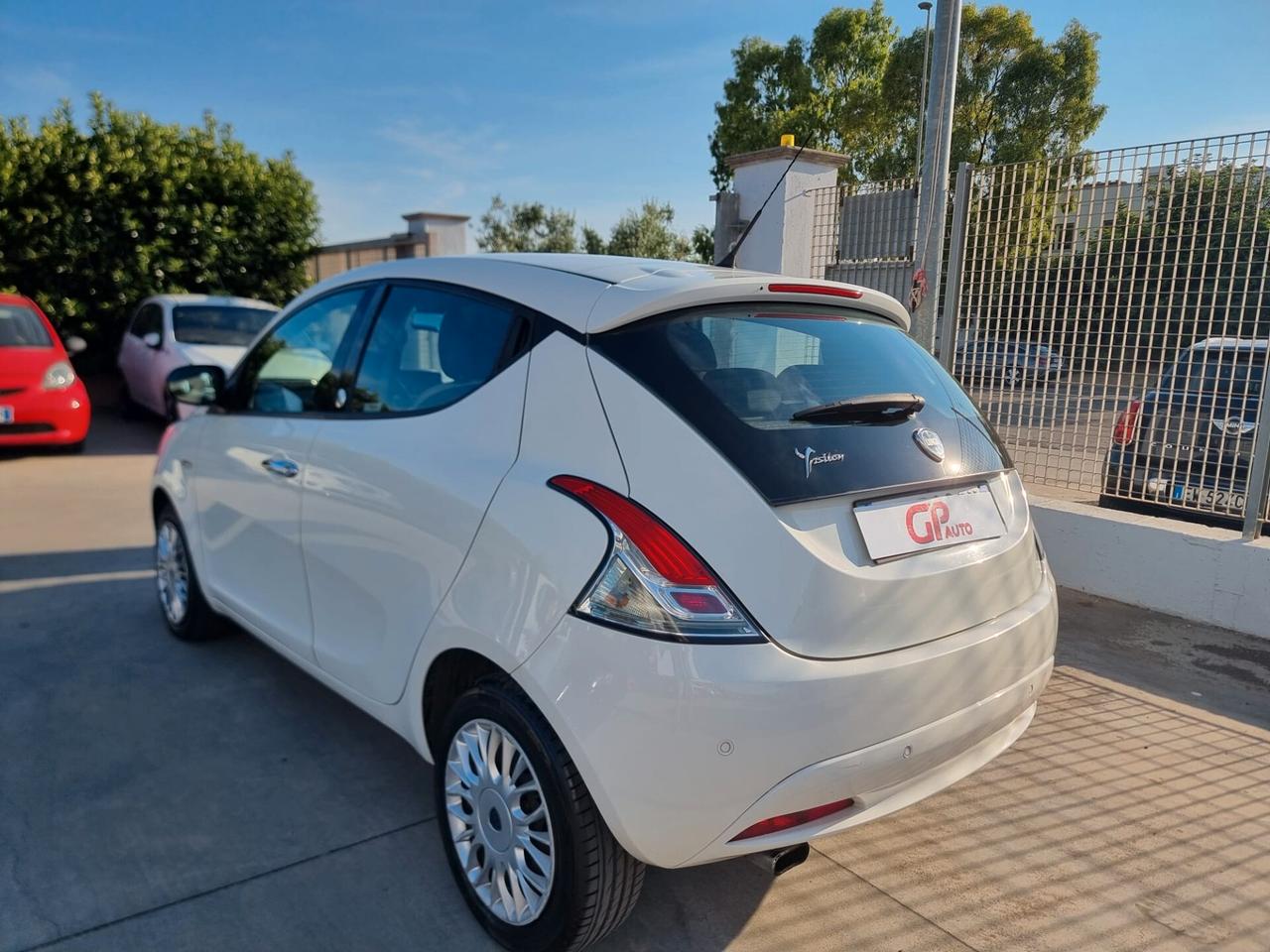 Lancia Ypsilon 1.2 69 CV 5 porte GPL Ecochic Gold GPL