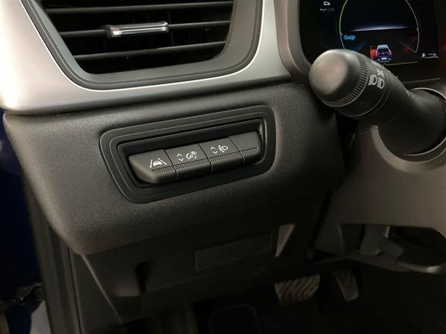 RENAULT Captur 1.6 E-Tech hybrid Zen 145cv auto