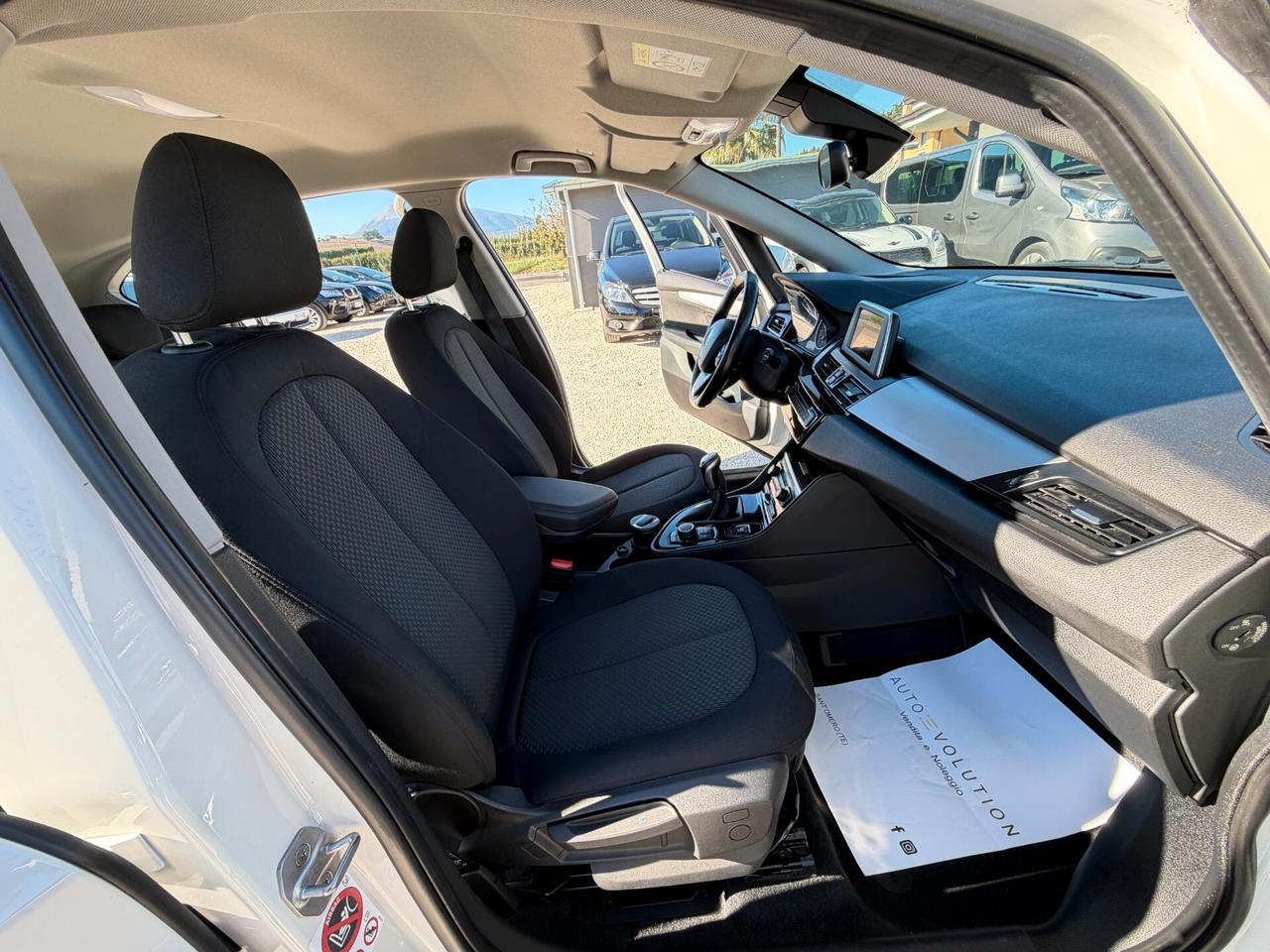 Bmw 218i Tourer 135 cv 14.565 km unico proprietario