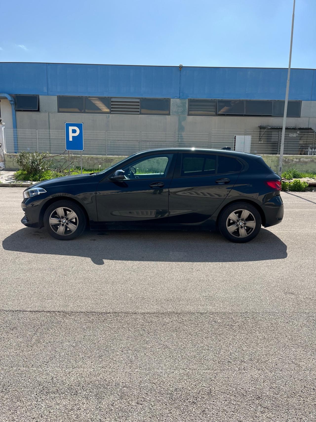 Bmw 116 SERIE 1 116d 1.5 BUSINESS ADVANTAGE adatta neopatentati