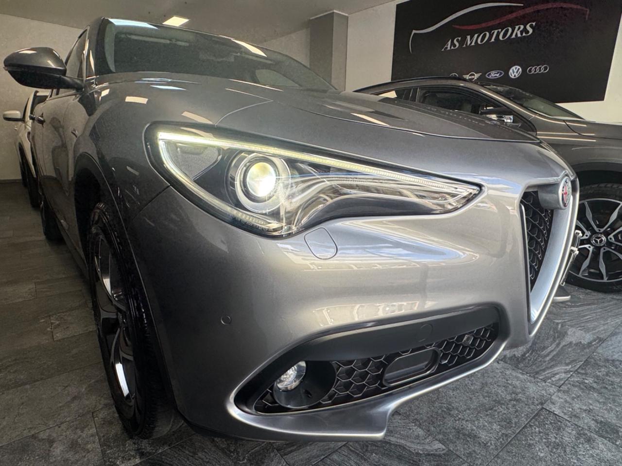 Alfa Romeo Stelvio 2.2 Q4 210 CV Gancio Traino
