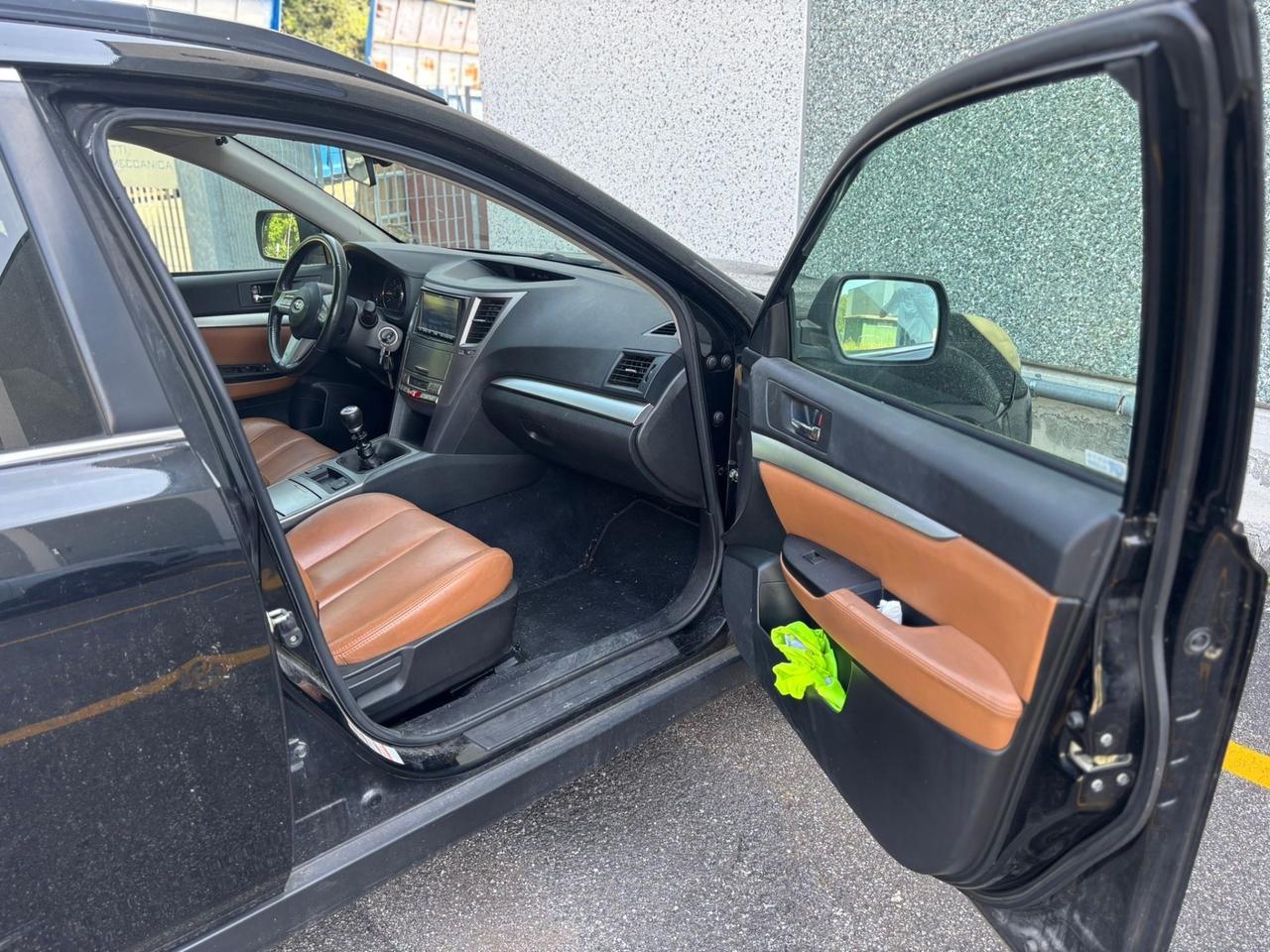 Subaru OUTBACK 2.0D Trend