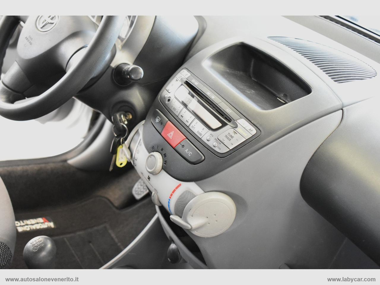 TOYOTA Aygo 1.0 VVT-i 5p. Sol