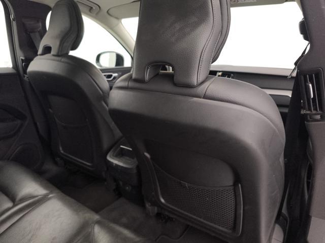 VOLVO XC60 2.0 b4 Plus Dark awd auto