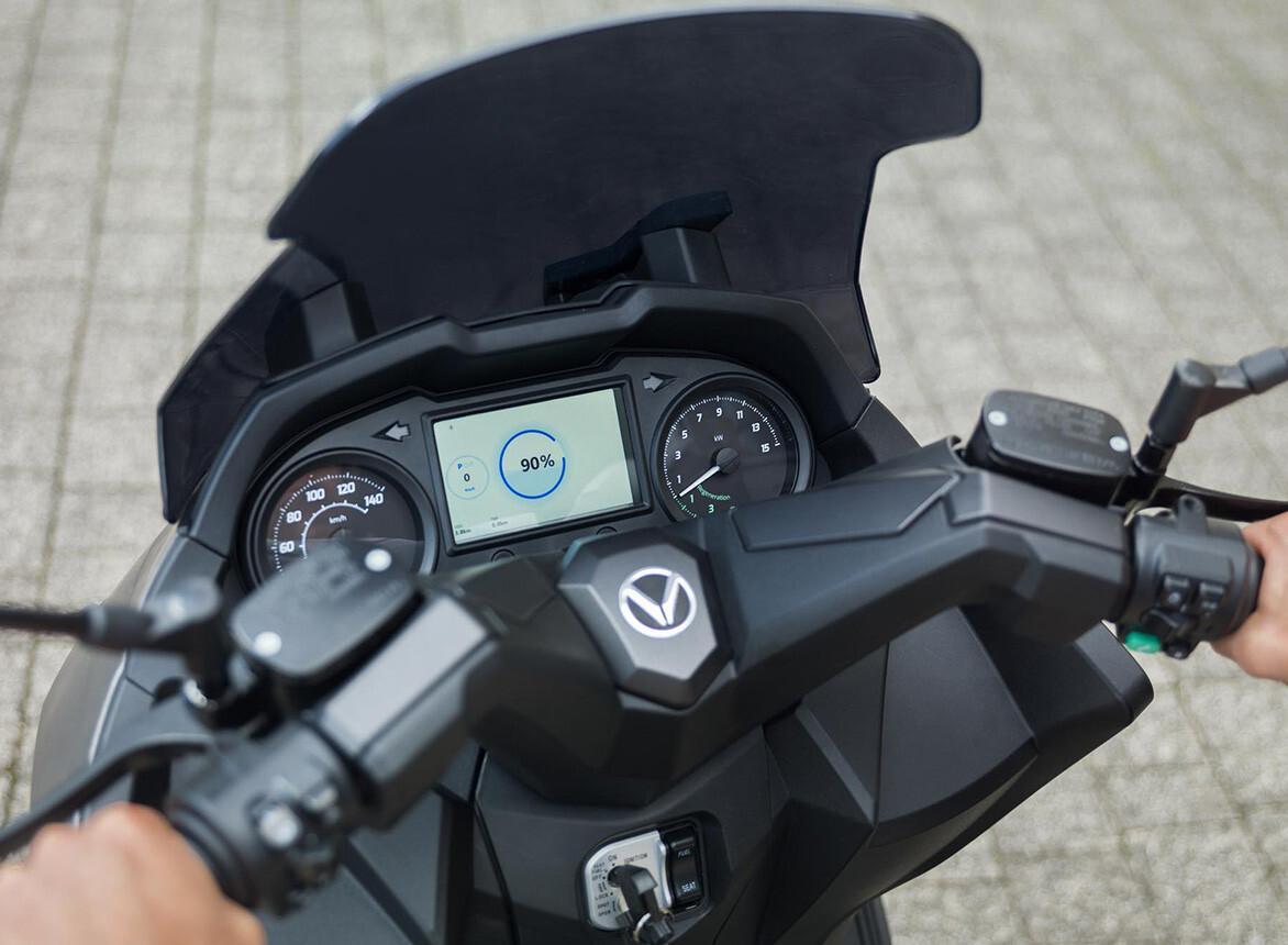 NERVA EXE MAXI SCOOTER ELETTRICO