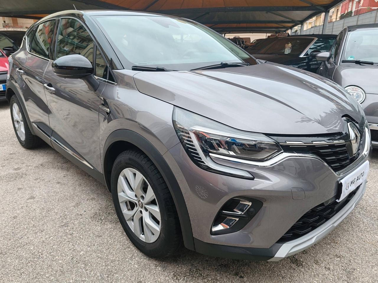 Renault Captur TCe 100 CV Intens