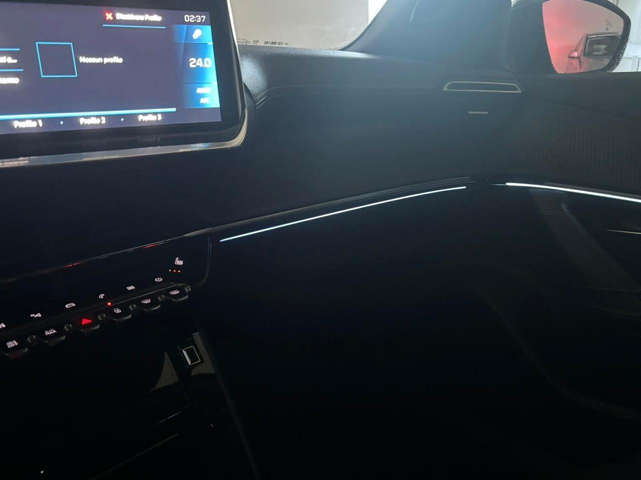 Peugeot 2008 BlueHDi 130 S&S EAT8 GT