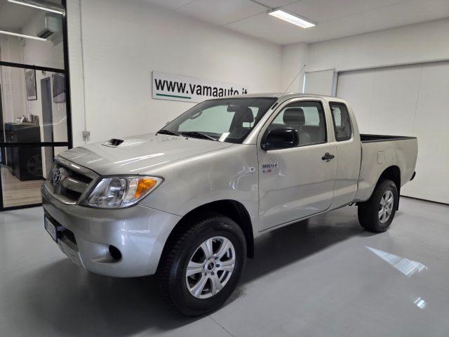 TOYOTA Hilux 2.5 D-4D 4WD 2p. Extra Cab