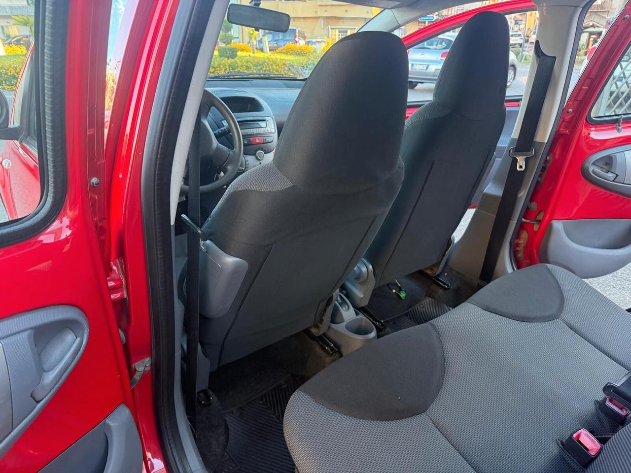 Toyota Aygo 1.0 12V VVT-i 5 porte Sol
